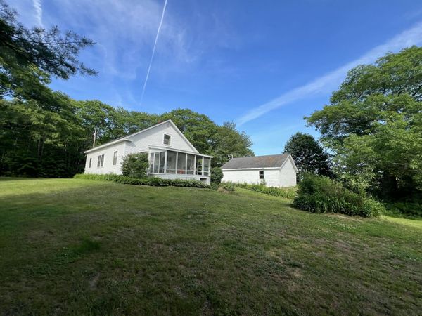110 Lebanon Road , Winterport, ME 04496