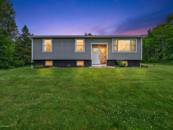 52 Lee Street , Bucksport, ME 04416