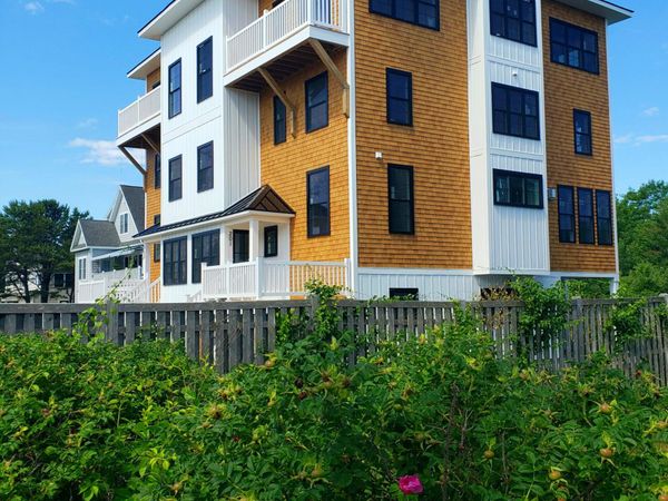 188 E Grand Avenue , Unit 1, Old Orchard Beach, ME 04064