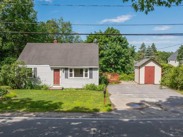 67 Fowler Road , Cape Elizabeth, ME 04107