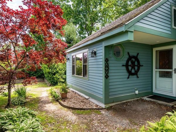 25 Bonair Avenue, Hampton, NH 03842