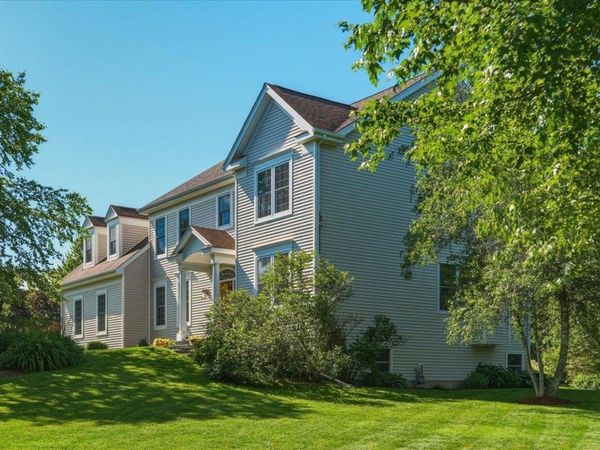 230 Brennan Woods Drive, Williston, VT 05495