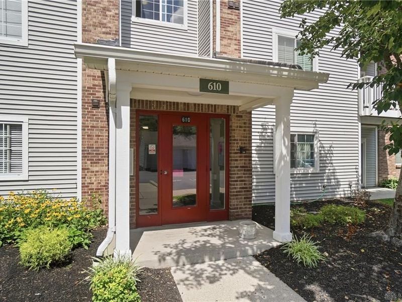 610 Carrington Place, Unit 10-312, Loveland, OH 45140 Photo 3