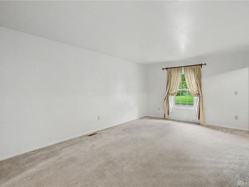 4140 Beech Tree Court, Dayton, OH 45424 Photo 12