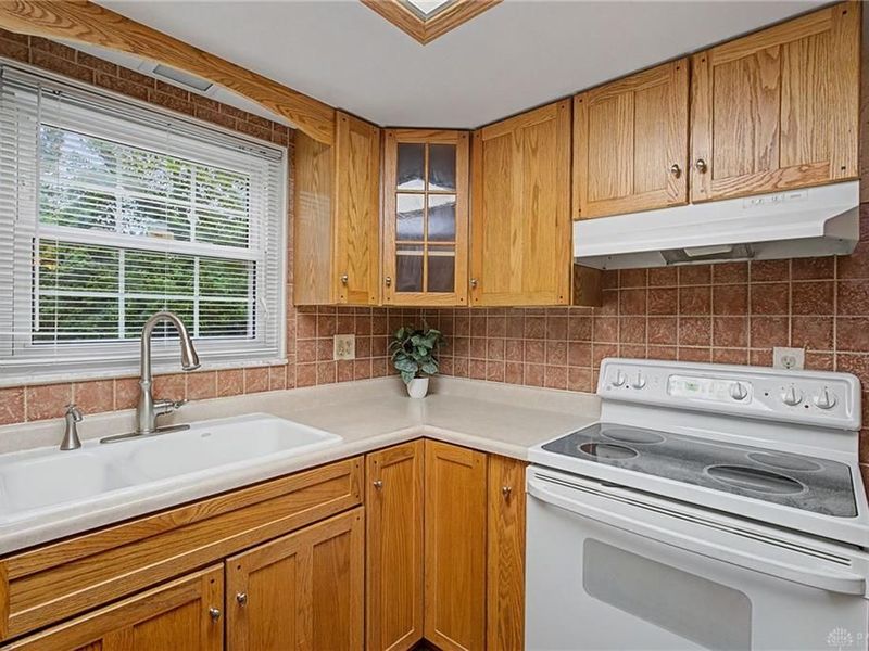 4140 Beech Tree Court, Dayton, OH 45424 Photo 18