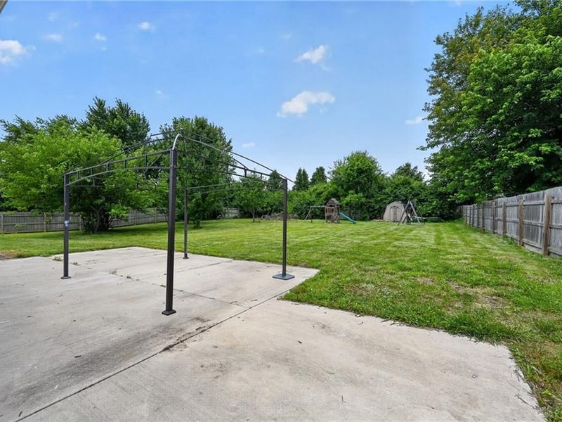 2285 El Cid Drive, Beavercreek, OH 45431 Photo 14