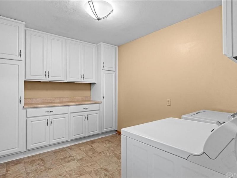 991 Stanwick Drive, Beavercreek, OH 45430 Photo 18