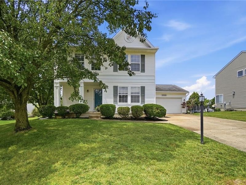 10109 S Cliff Swallow Court, Miamisburg, OH 45342 Photo 2