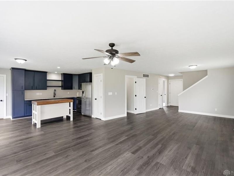 10109 S Cliff Swallow Court, Miamisburg, OH 45342 Photo 5