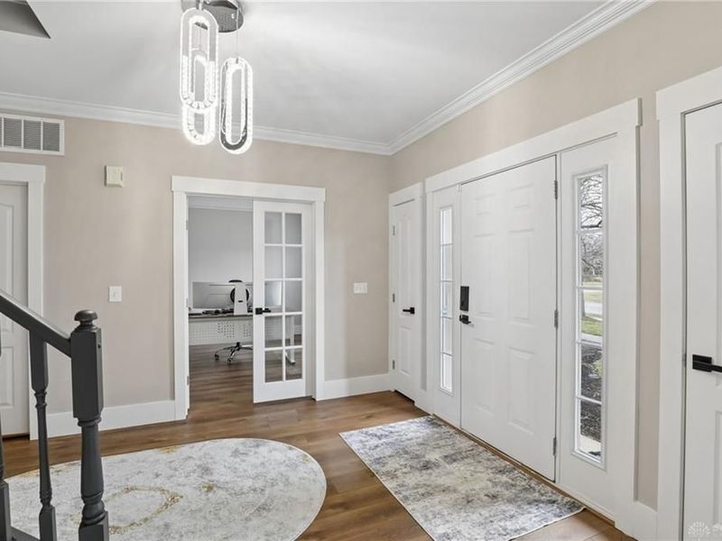 8179 Worcester Drive, Maineville, OH 45039 Photo 2