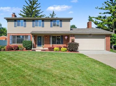 5504 Antoinette Drive, Grand Blanc Twp, MI 48439