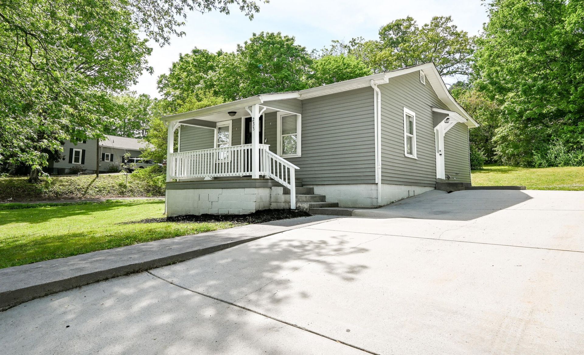 233 Pine Lane Nw, Charleston, TN 37310 Main Photo