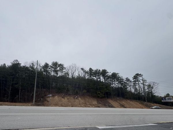 1 South Lee Highway , Cleveland, TN 37311
