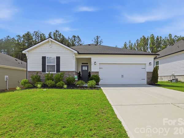 132 Lancashire Court , Denver, NC 28037