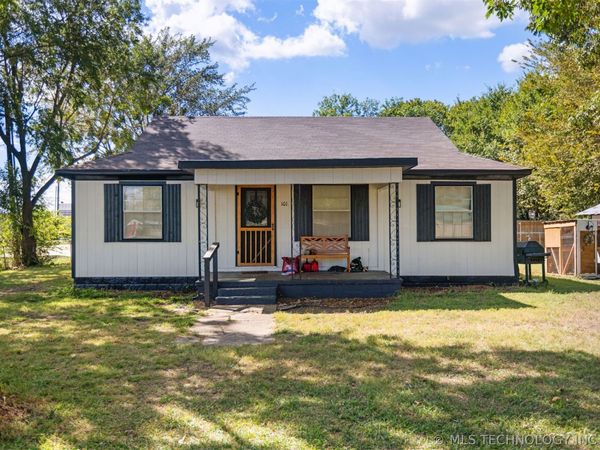 101 W McKennon Road , Calera, OK 74730
