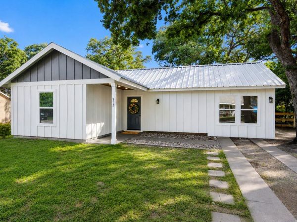 313 Charles ST, Rockdale, TX 76567