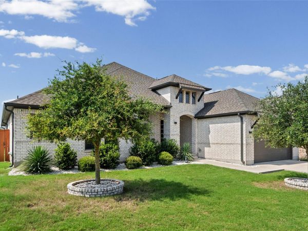 1336 Academy Oaks DR, San Marcos, TX 78666
