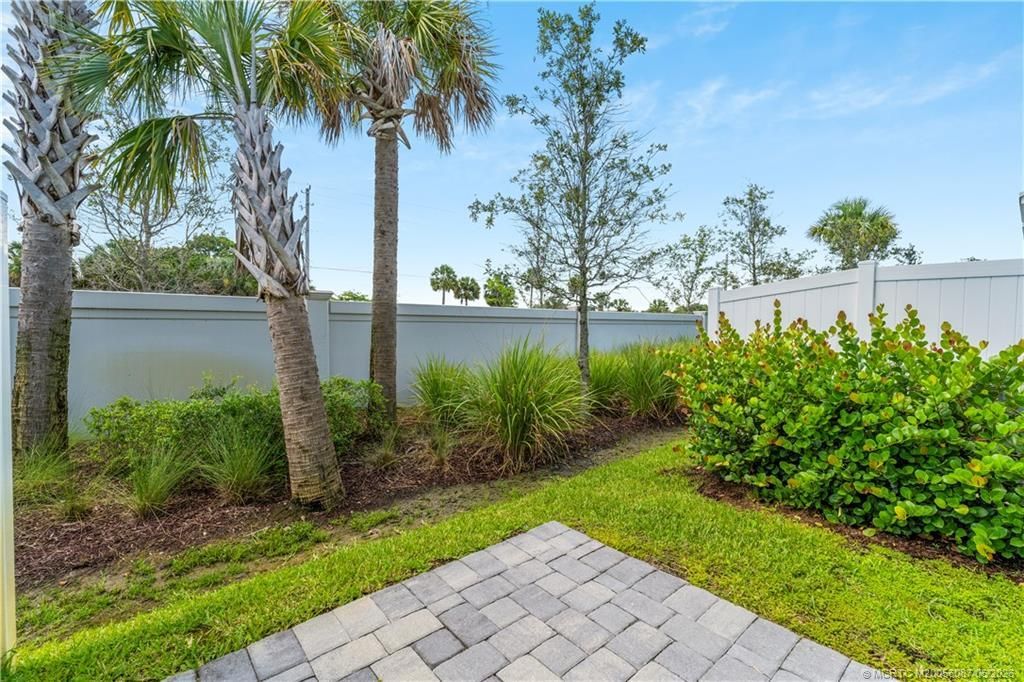 325 SE Halifax Lane , Stuart, FL 34994 Photo