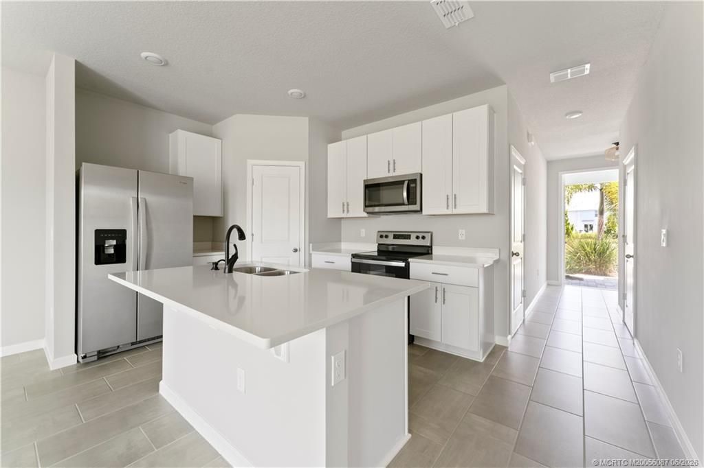 325 SE Halifax Lane , Stuart, FL 34994 Photo