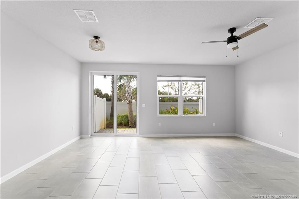325 SE Halifax Lane , Stuart, FL 34994 Photo