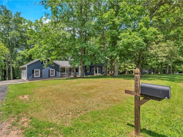3019 Hillpoint Drive, Charleston, WV 25302