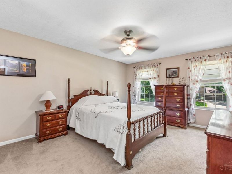 6400 Roth Ridge Drive, Loveland, OH 45140 Photo 21