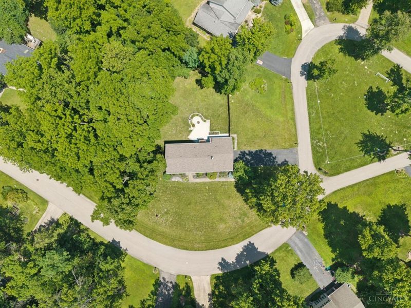 6400 Roth Ridge Drive, Loveland, OH 45140 Photo 40