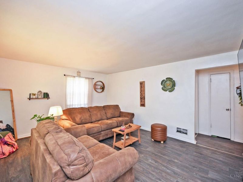 3143 Saffer Street, Cincinnati, OH 45211 Photo 4