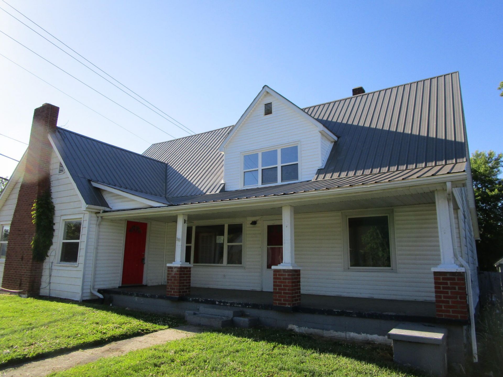 698 W Jefferson Street, Berea, KY 40403 Main Photo