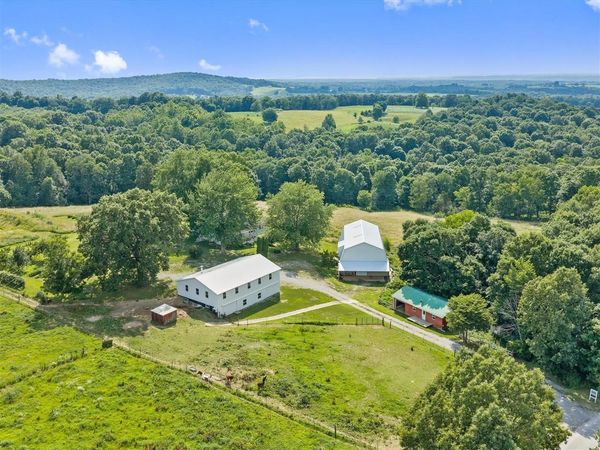 2470 Mount Zion Church Road , Marion, KY 42064