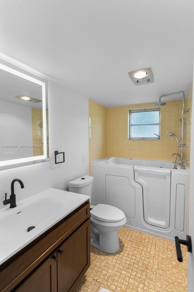 414 SE 10th St , Unit 108, Dania Beach, FL 33004 Photo