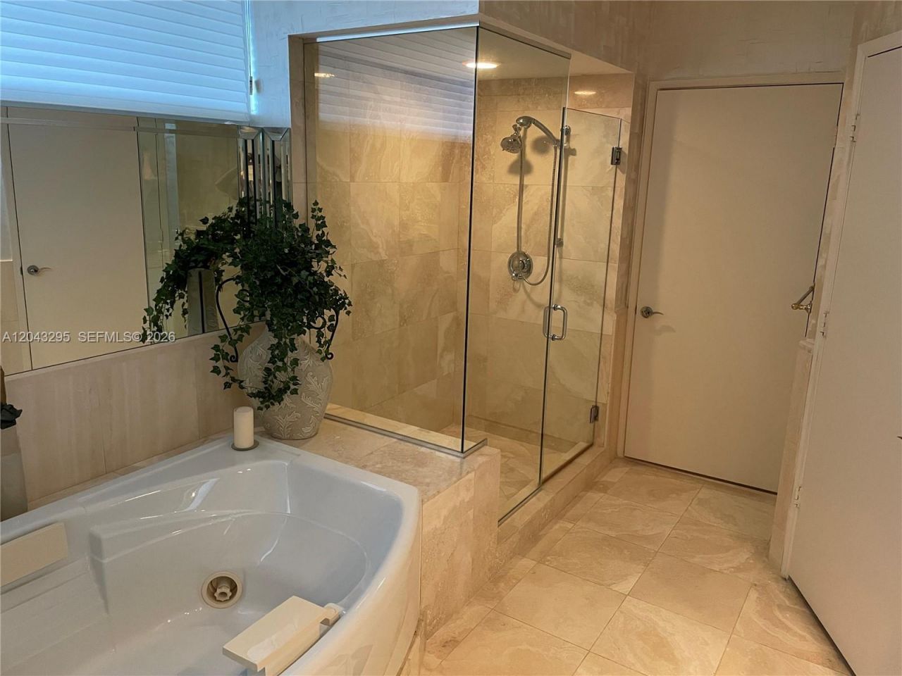 17555 Collins Ave , Unit 1906, Sunny Isles Beach, FL 33160 Photo