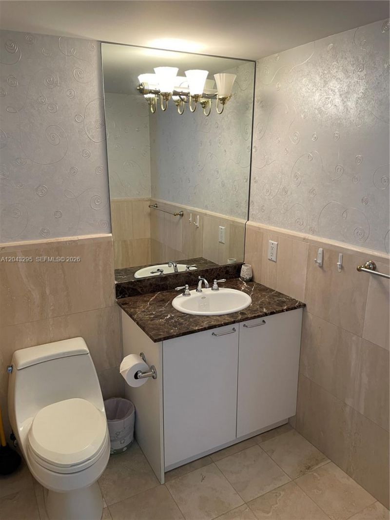 17555 Collins Ave , Unit 1906, Sunny Isles Beach, FL 33160 Photo