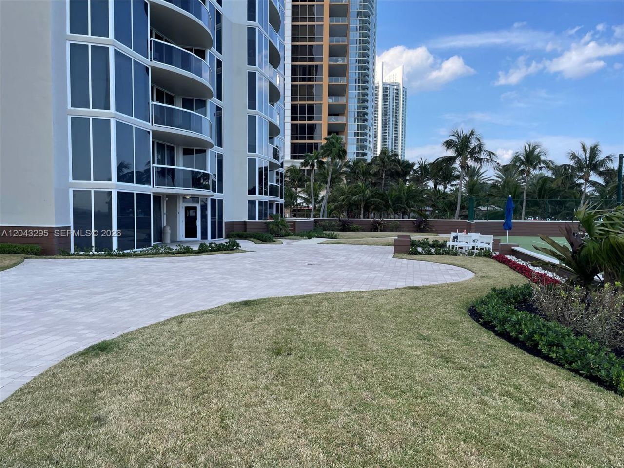 17555 Collins Ave , Unit 1906, Sunny Isles Beach, FL 33160 Photo