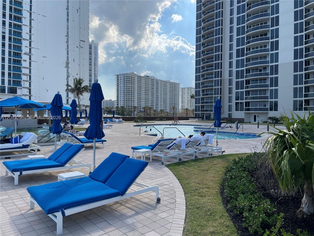 17555 Collins Ave , Unit 1906, Sunny Isles Beach, FL 33160 Photo