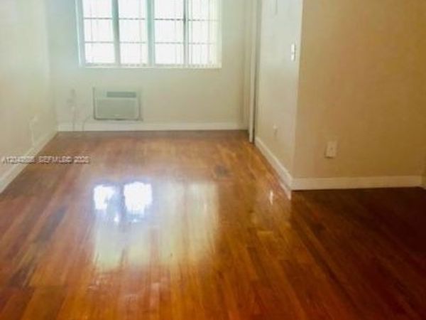 1008 E Ponce De Leon Blvd , Unit 3, Coral Gables, FL 33134