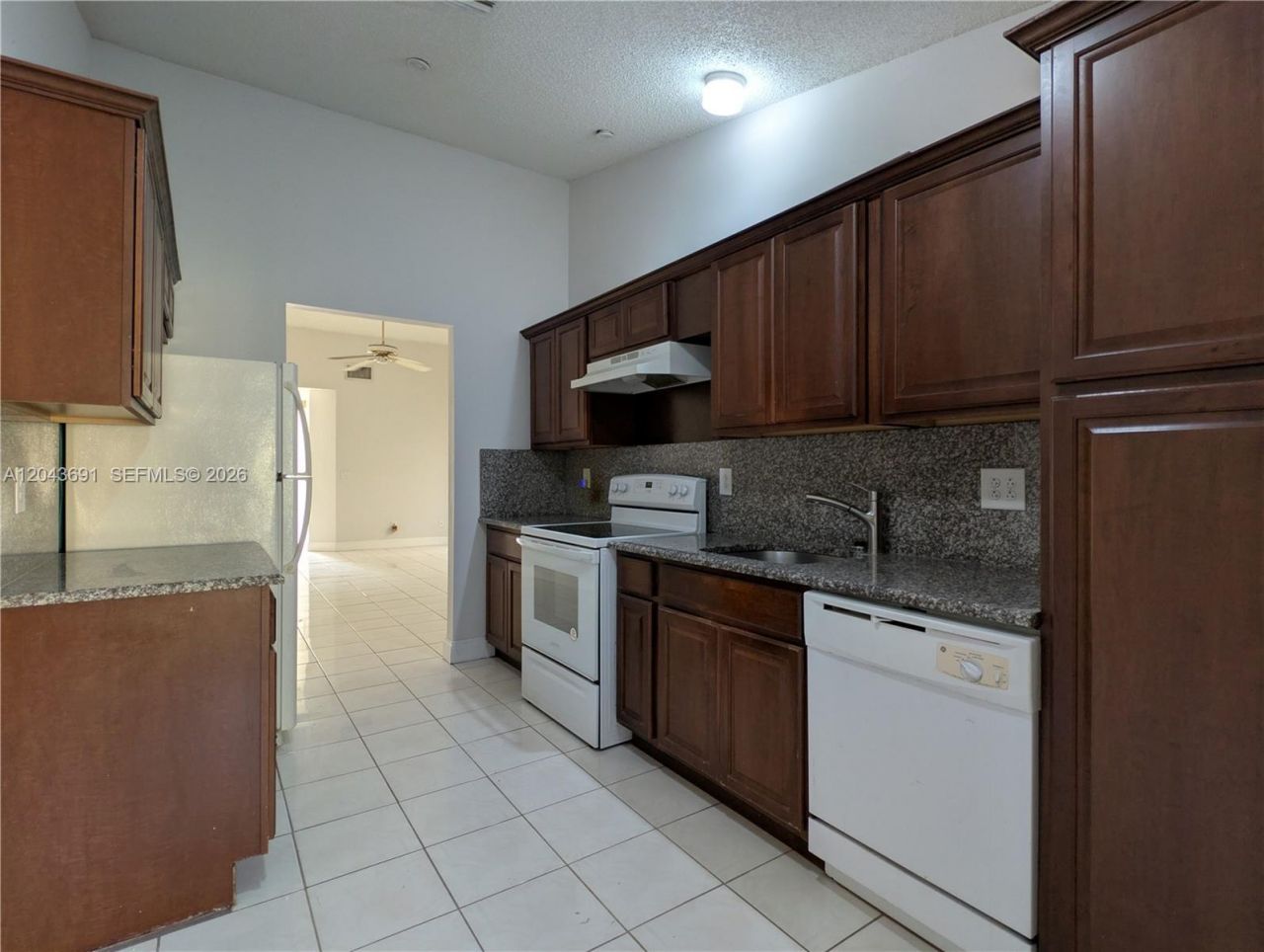 7502 NW 33rd St, Lauderhill, FL 33319 Photo
