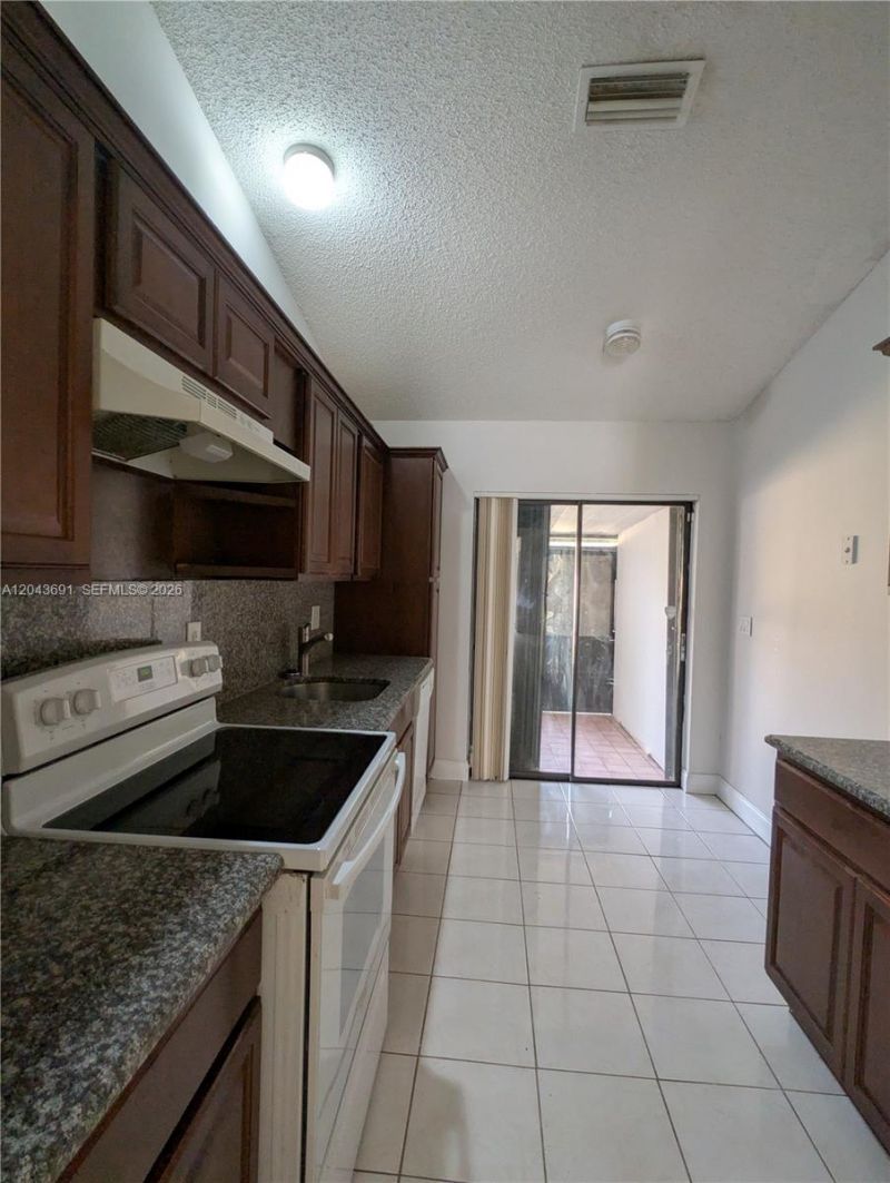 7502 NW 33rd St, Lauderhill, FL 33319 Photo