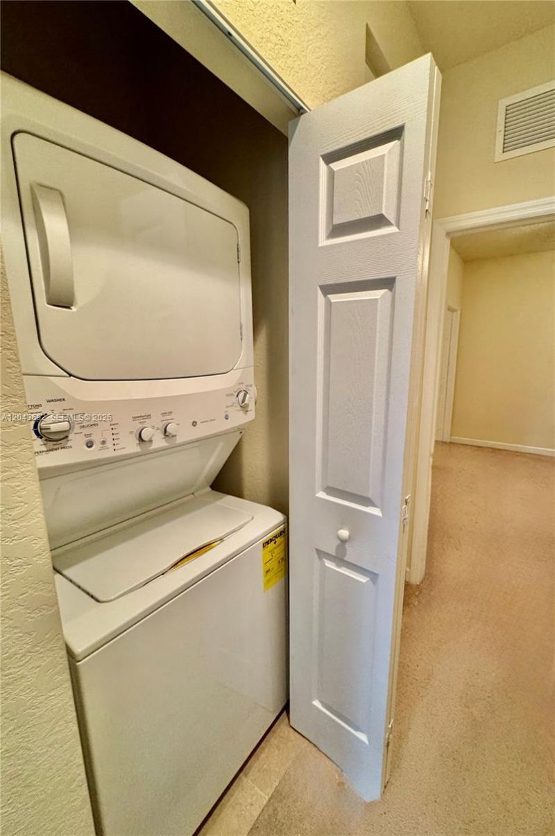 8805 W 35th Ave, Hialeah, FL 33018 Photo