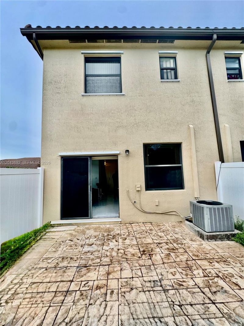 8805 W 35th Ave, Hialeah, FL 33018 Photo