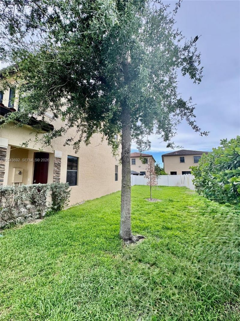 8805 W 35th Ave, Hialeah, FL 33018 Photo