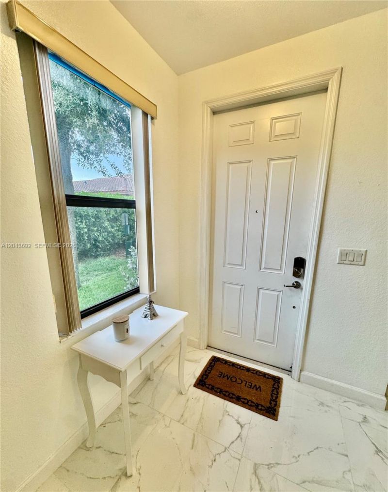 8805 W 35th Ave, Hialeah, FL 33018 Photo