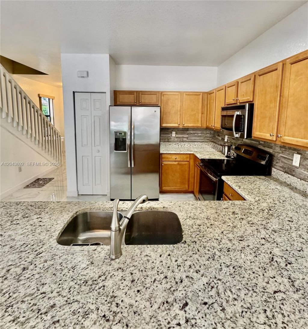 8805 W 35th Ave, Hialeah, FL 33018 Photo