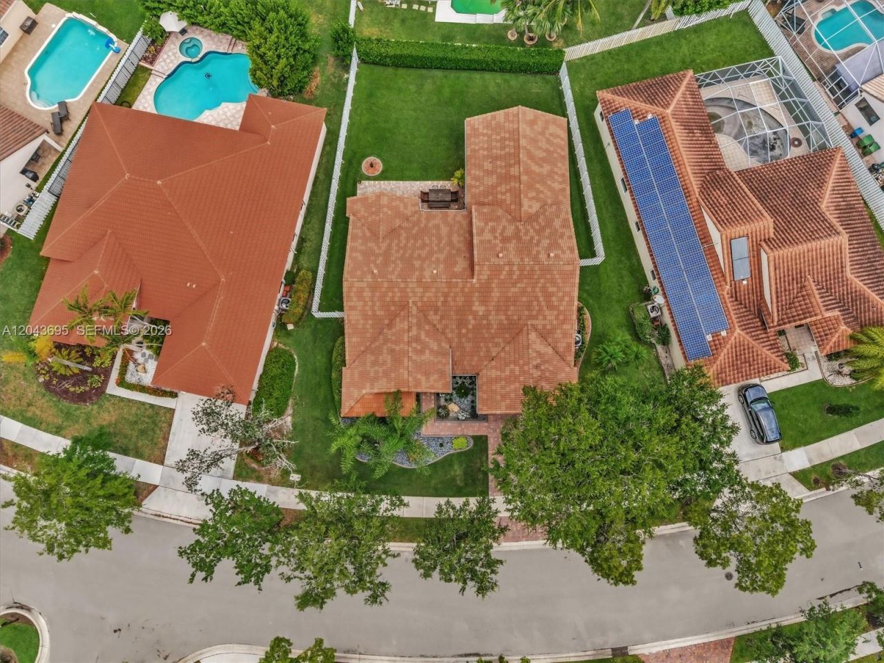 639 Verona Pl, Weston, FL 33326 Photo