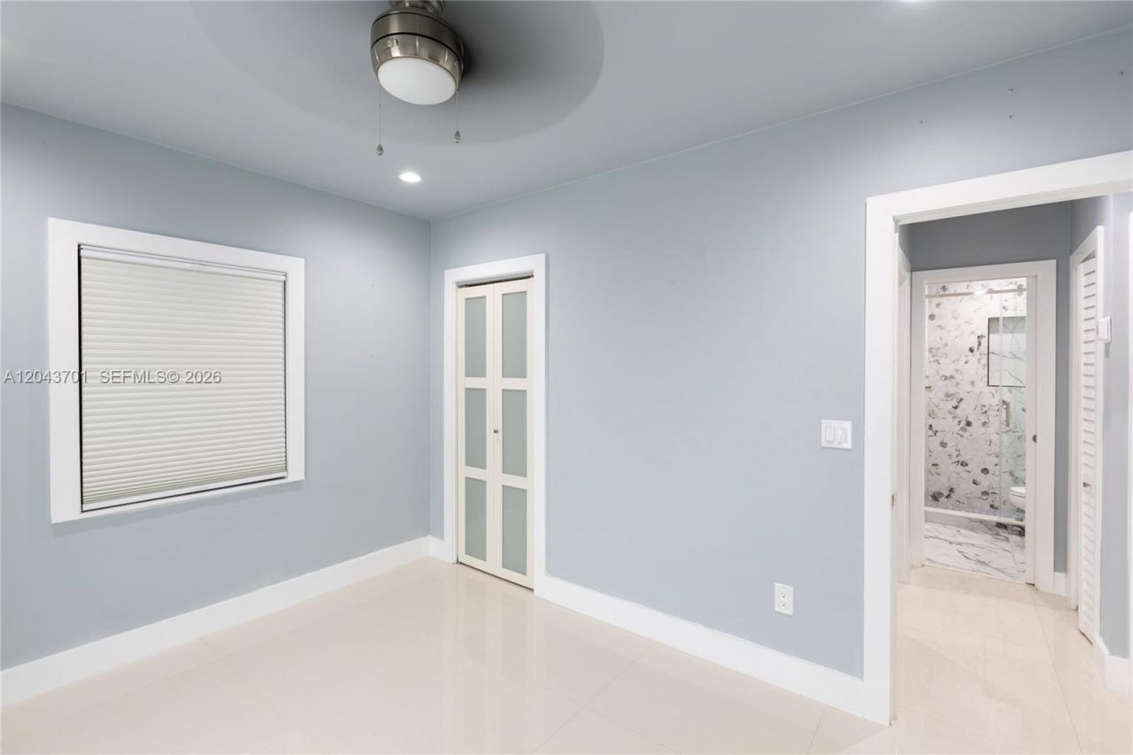 4538 SW 1st St , Unit 2, Miami, FL 33134 Photo