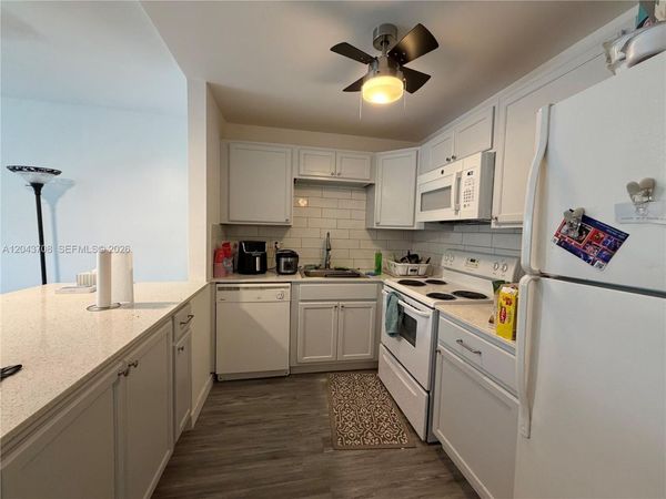 4174 Inverrary Dr , Unit 408, Lauderhill, FL 33319