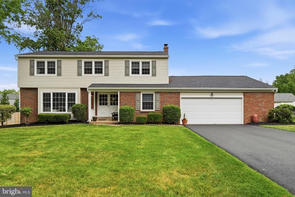 554 KEATING DRIVE , YARDLEY, PA 19067