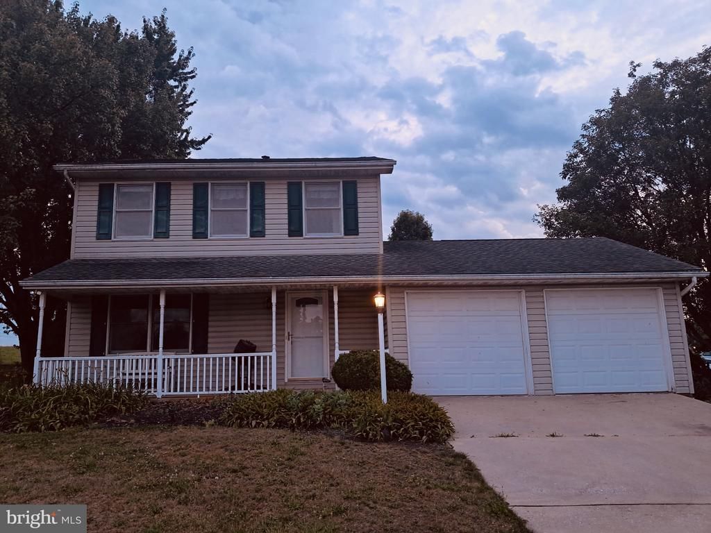 2904 VILLAGE SQUARE DRIVE, DOVER, PA 17315