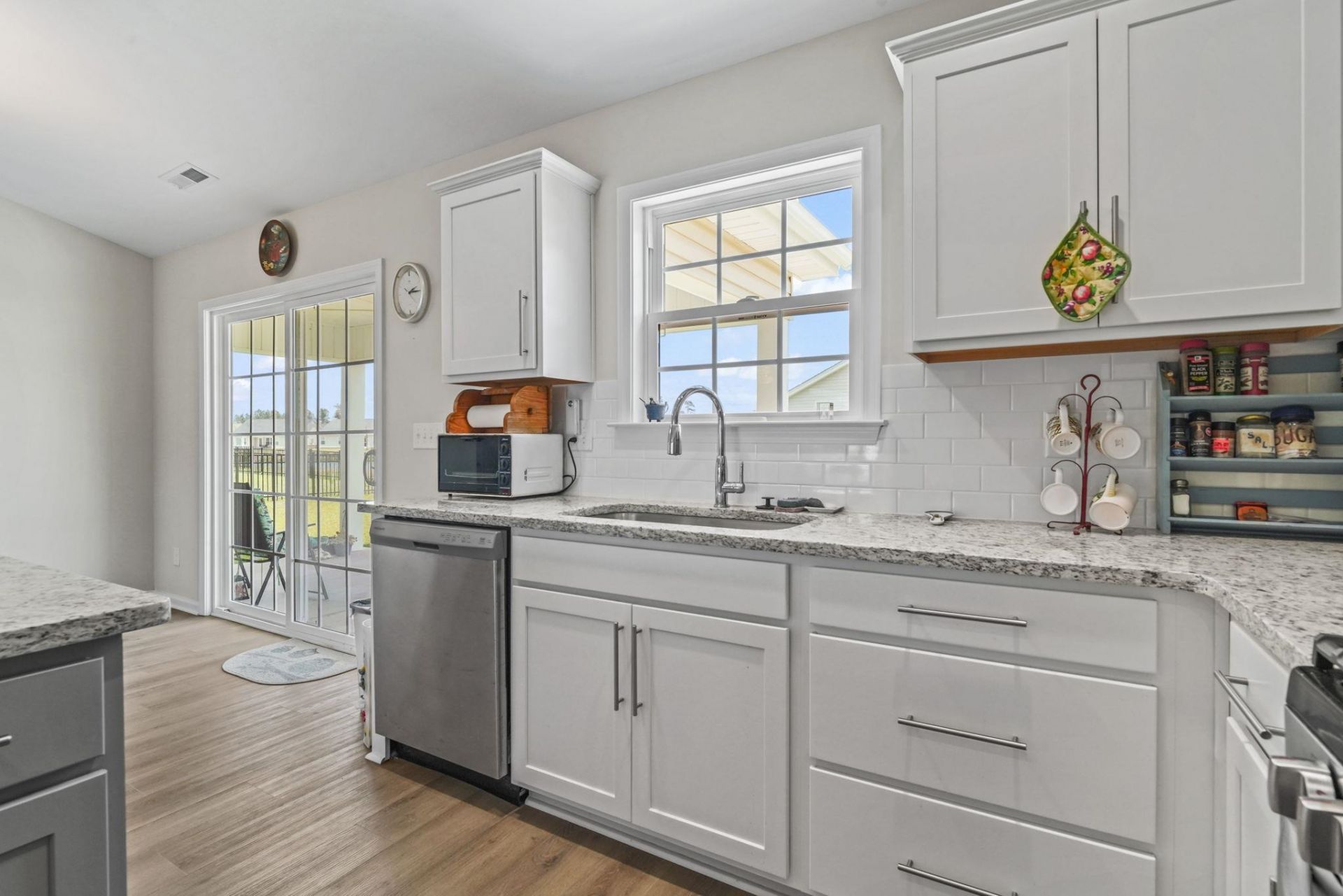 602 Lightwood Dr. Photo 10