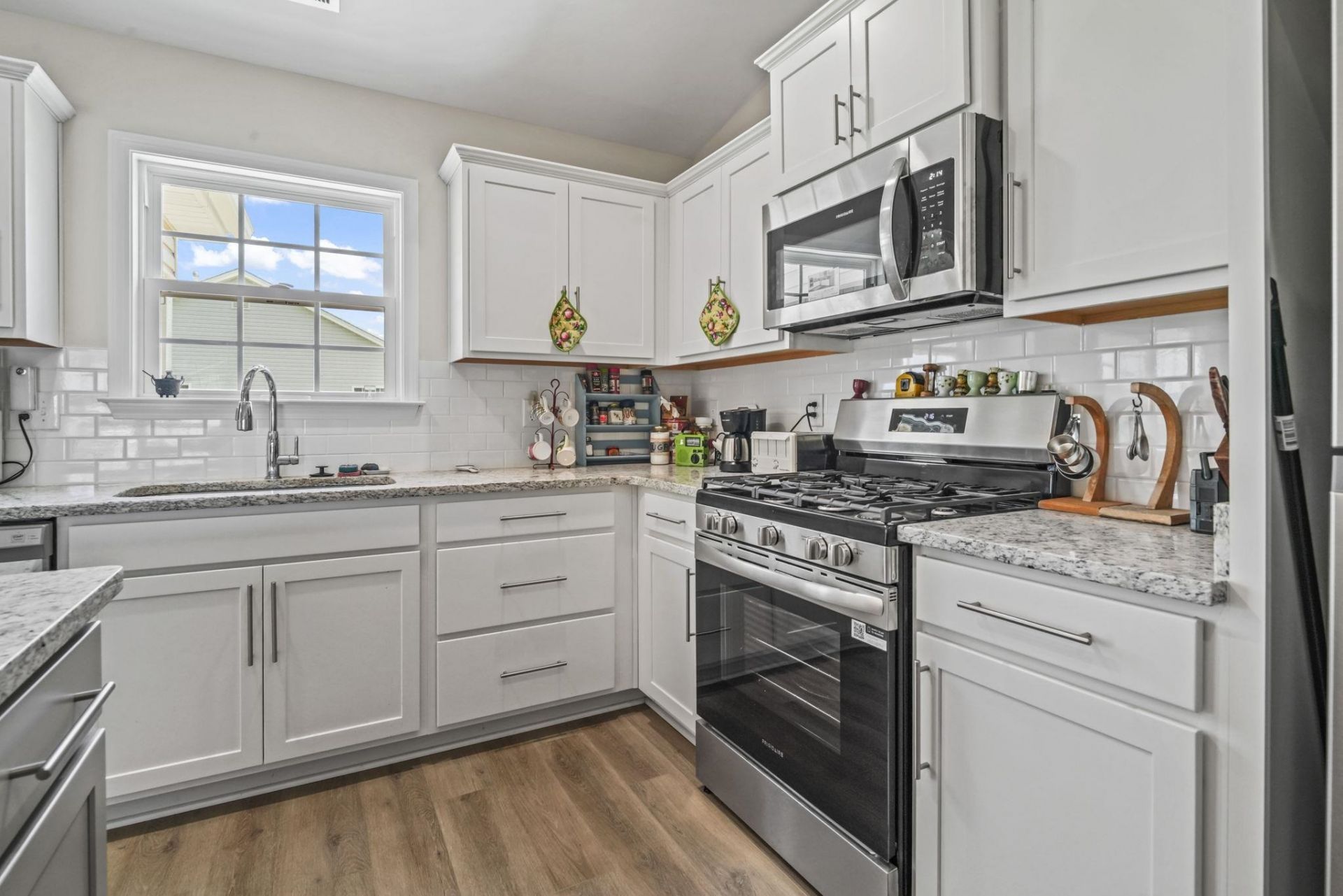 602 Lightwood Dr. Photo 11